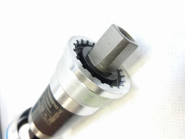 ボトムブラケット BB-UN300 JIS/68mm/107mm/スクエア