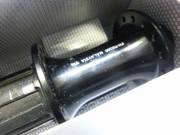 リアハブ FH-RS300 ブラック 130mm/32H