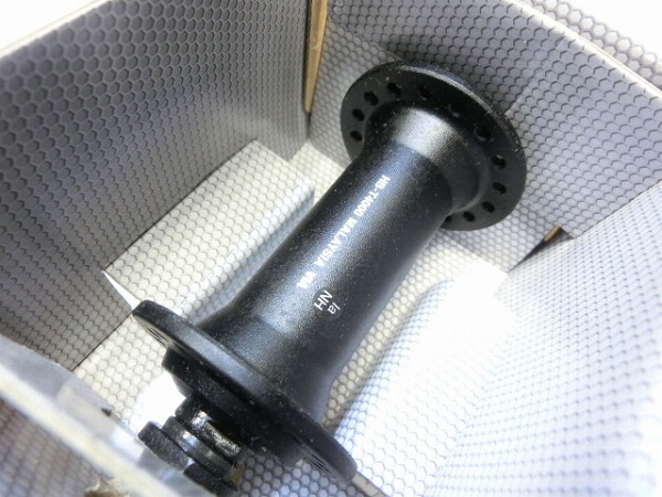 フロントハブ HB-T4000 100mm/32H