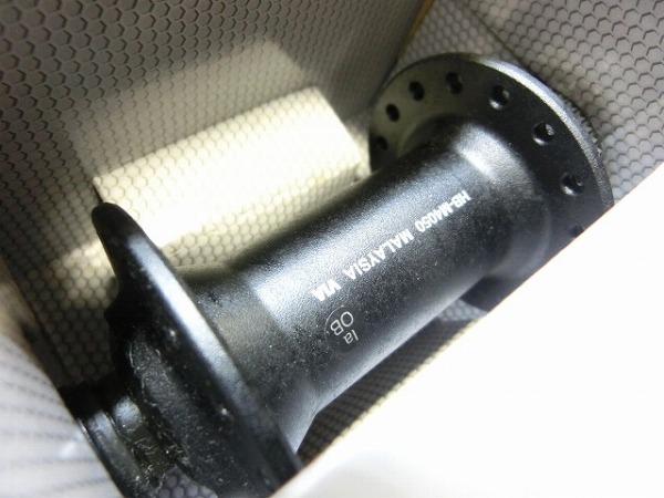 フロントハブ HB-M4050 100mm/32H