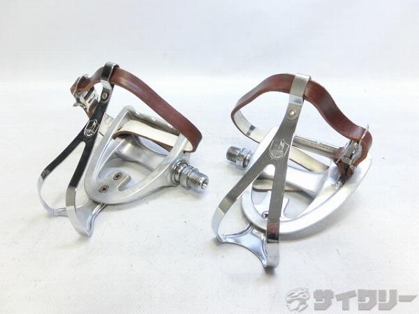 トゥクリップペダル TRIOMPHE