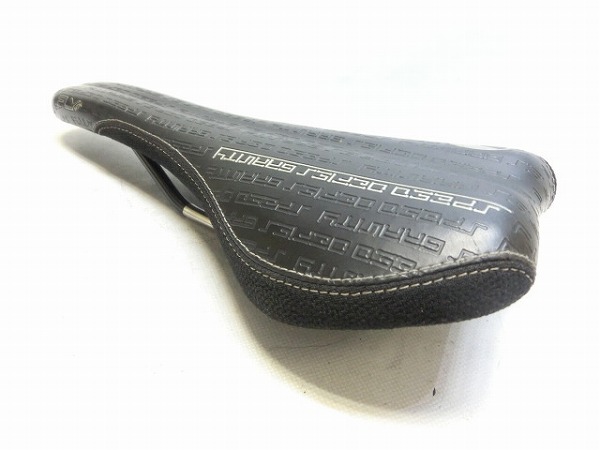 サドル Fly Mtn Ti Alloyレール