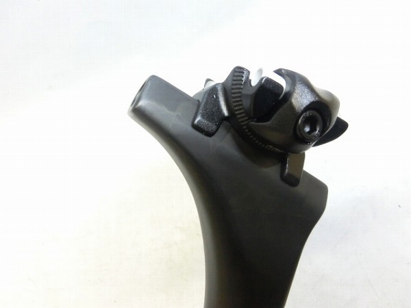 カーボンシートポスト TEAM　LIMITED φ31.6mm/370mm