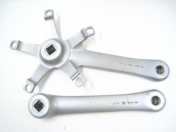 クランクアーム CHORUS 170mm PCD135mm スクエア