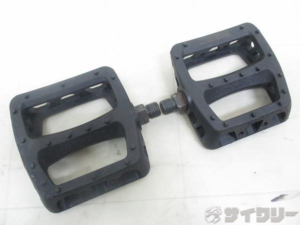 フラットペダル TWISTED PC PEDAL