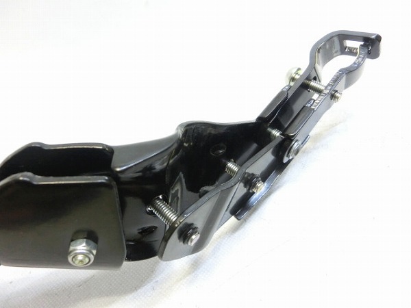 アジャスタブルキックスタンド