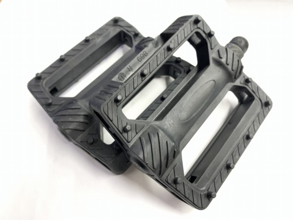 フラットペダル ブラック