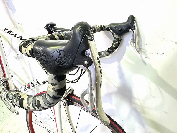 TEAM09 VELOCE 注：クランプ割れ