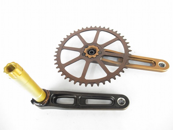 クランクセット　46T（ナローワイド）　165mm