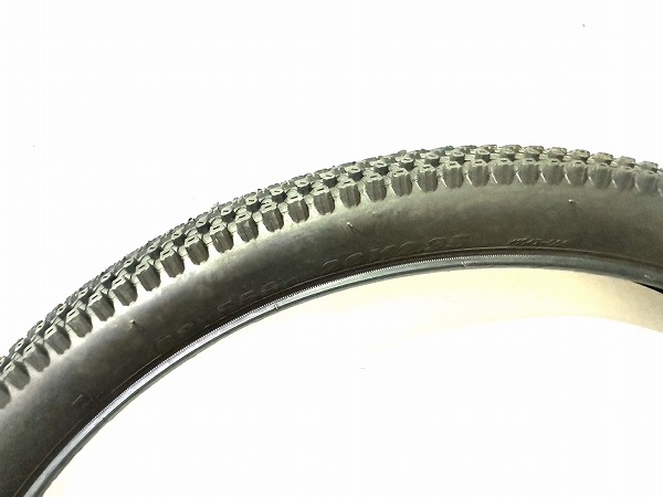 クリンチャータイヤ 26×2.35