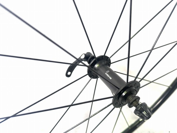 フロントホイール WH-RS010 622×15C 100mm/20H 