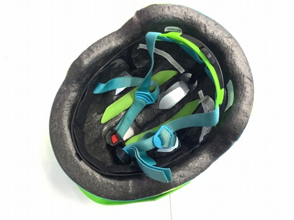 ヘルメット SIDETRACK 2018 47-54cm 凹みあり