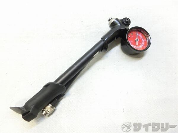 サスペンションポンプ