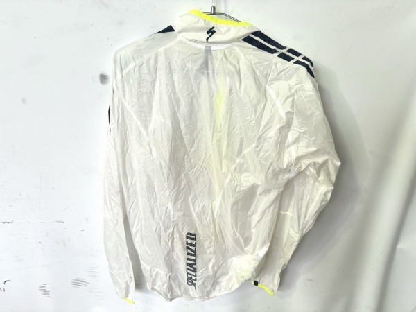 ウィンドブレーカー Mサイズ