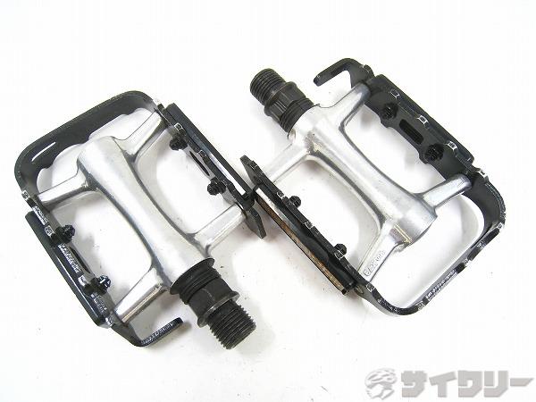 フラットペダル ブラック