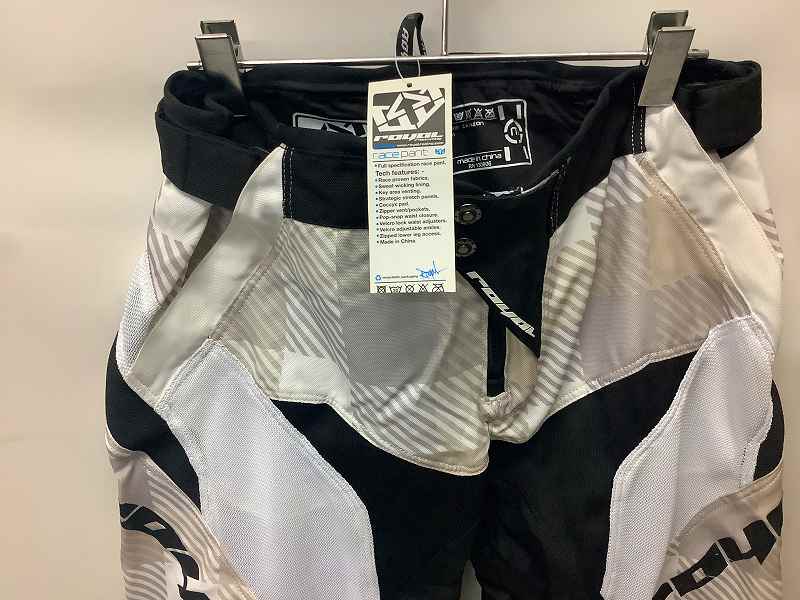 MOTOパンツ M