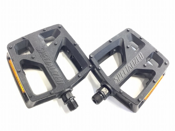 フラットペダル ブラック