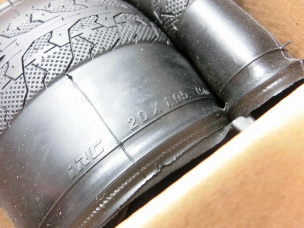 タイヤ URBAN MASTER 20x1.95