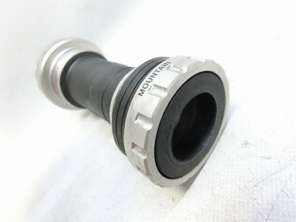 ボトムブラケット MOUNTAIN JIS/68-73mm