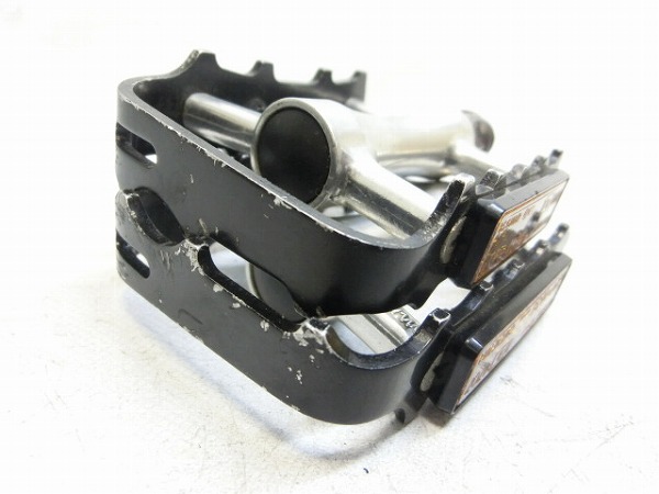 フラットペダル ブラック/シルバー