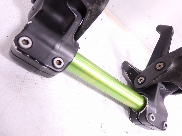 倒立ダブルクラウンサスペンション EMERALD 26インチ