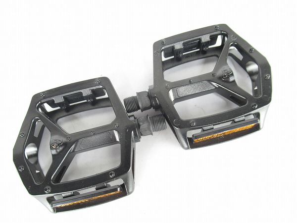 フラットペダル　ブラック