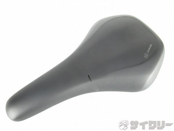 サドル　ROYALGEL　ブラック　OXERAIL