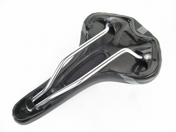 サドル　ブラック/グレー　スチールレール