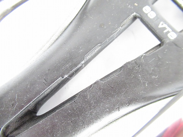 サドル　SKYLINE VT　ブラック　TITANVレール　※注意有