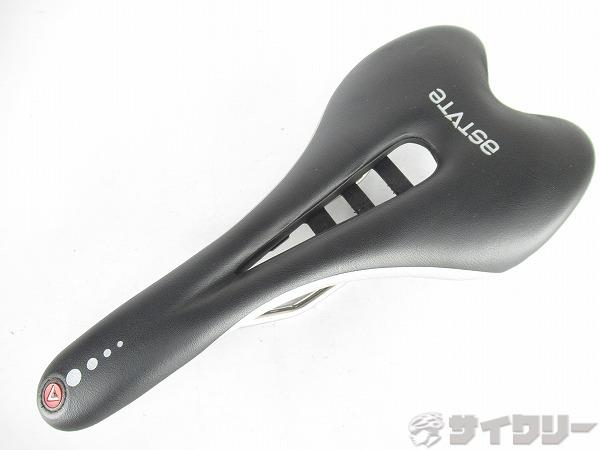 サドル　SKYLINE VT　ブラック　TITANVレール　※注意有