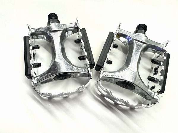 フラットペダル シルバー