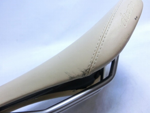 サドル アキレス ベージュ　クロモリレール