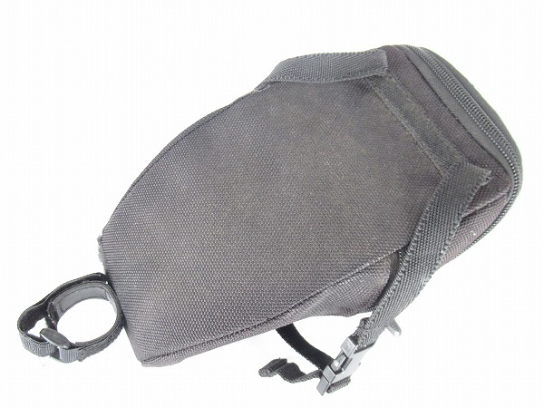 サドルバッグ　エアロウェッジパック　ストラップマウント　Lサイズ