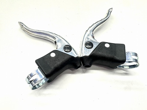 ブレーキレバー カバーなし