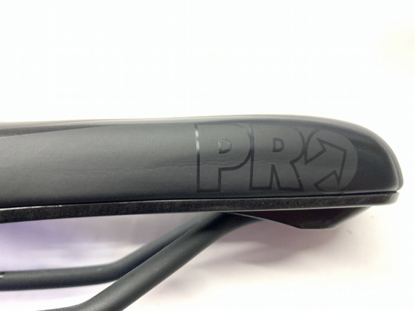 サドル AEROFUEL ステンレスレール 142mm