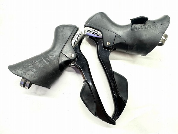 STIレバー ST-5800 105 2x11s 破れ・ひび割れあり