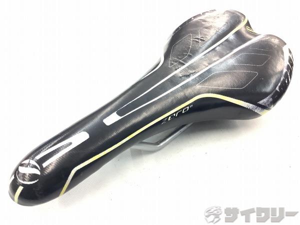 サドル　※表面ひび割れあり