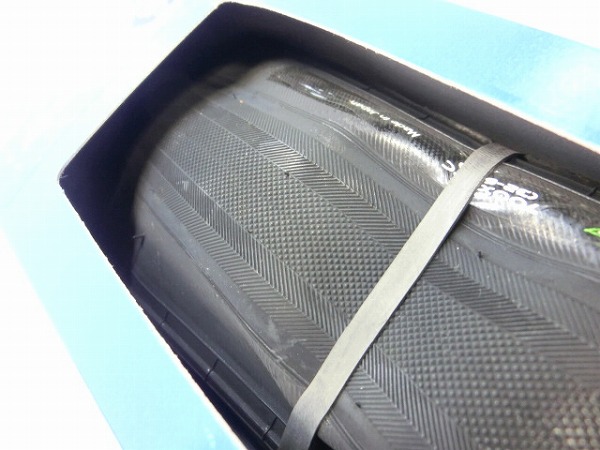 タイヤ COMFY 700×32C