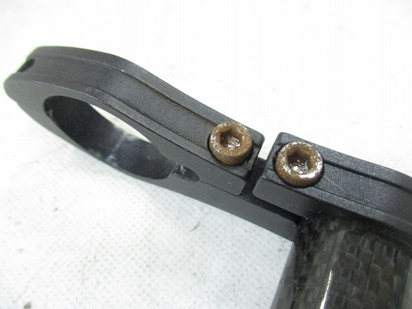 カーボンアクセサリーマウント 31.8mm