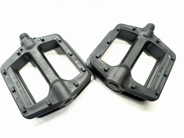 フラットペダル ブラック