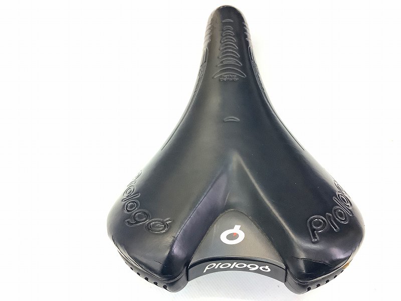 サドル　Scratch Pro Nack 134