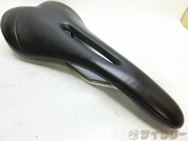 サドル ブラック