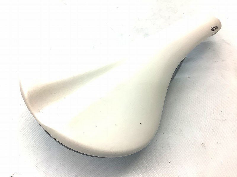 サドル SCOOP SPORT RADIUS スチールレール