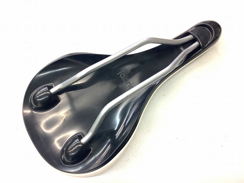 サドル SCOOP SPORT RADIUS スチールレール