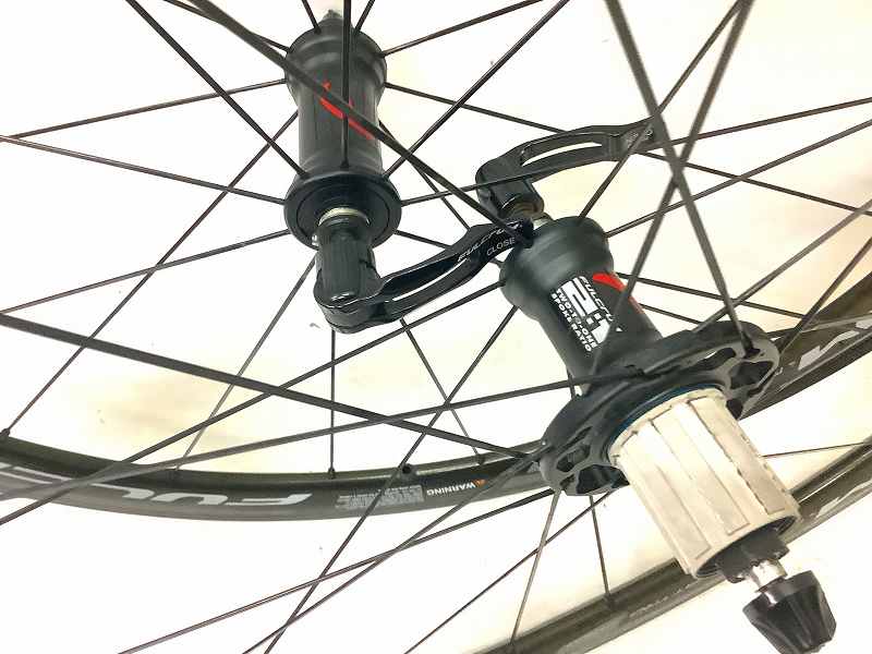 カーボンホイール RACING QUATTRO 700c shimano11s