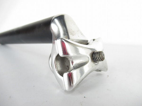 シートポスト　ブラック/シルバー　27.2mm/240mm