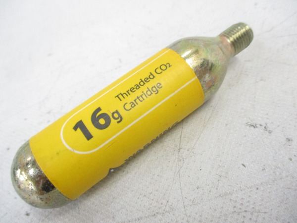 CO2カードリッジ 16g
