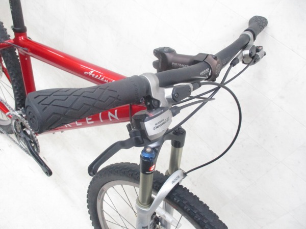 Attitude V RockShox RABA