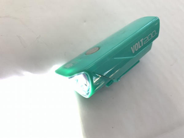 フロントライト VOLT200 チェレステ ※バンドカットあり