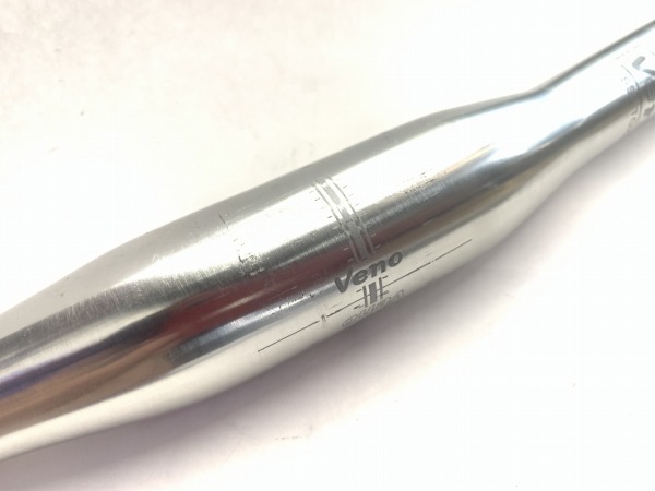 セットインフラットハンドルバー31.8/490mm ※カットあり